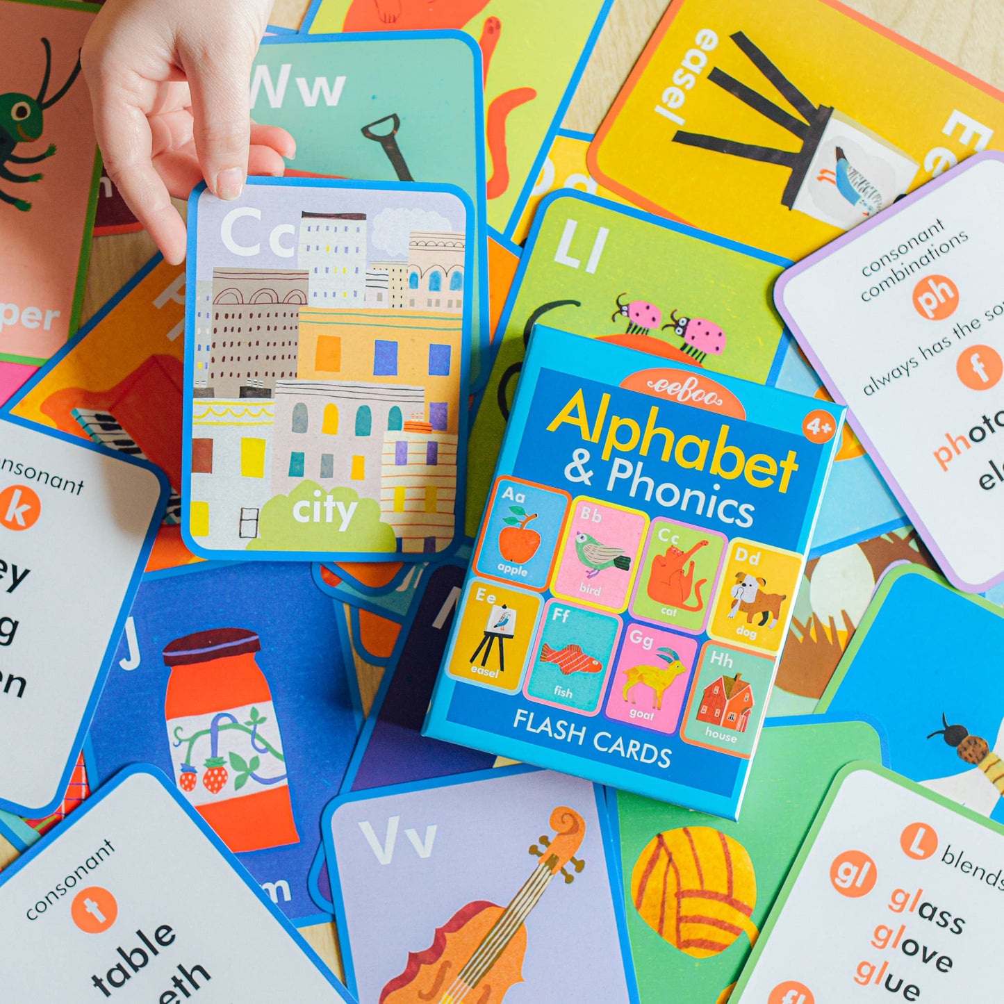 Alphabet and Phonics Flash Cards eeBoo