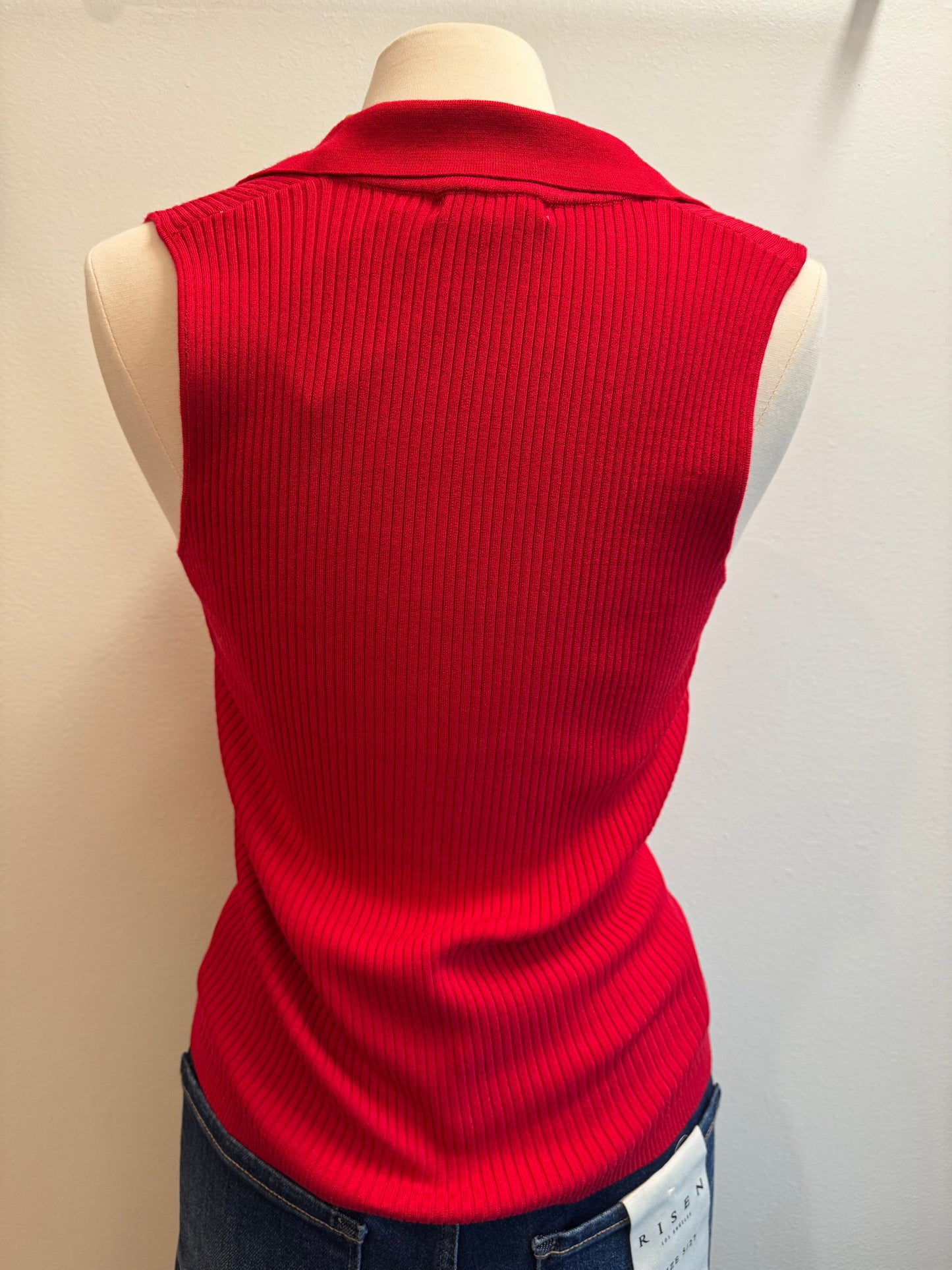 Ribbed Button Down Sleeveless Collar Top