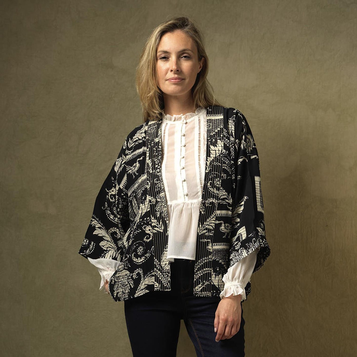 Vintage Damask Short Kimono