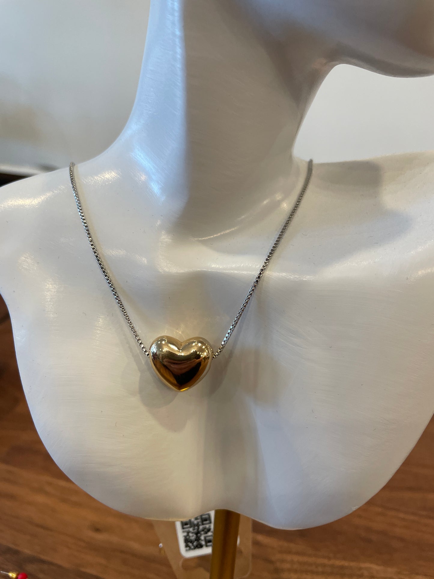 Bold Heart & Snake Chain Necklace Golden Stella
