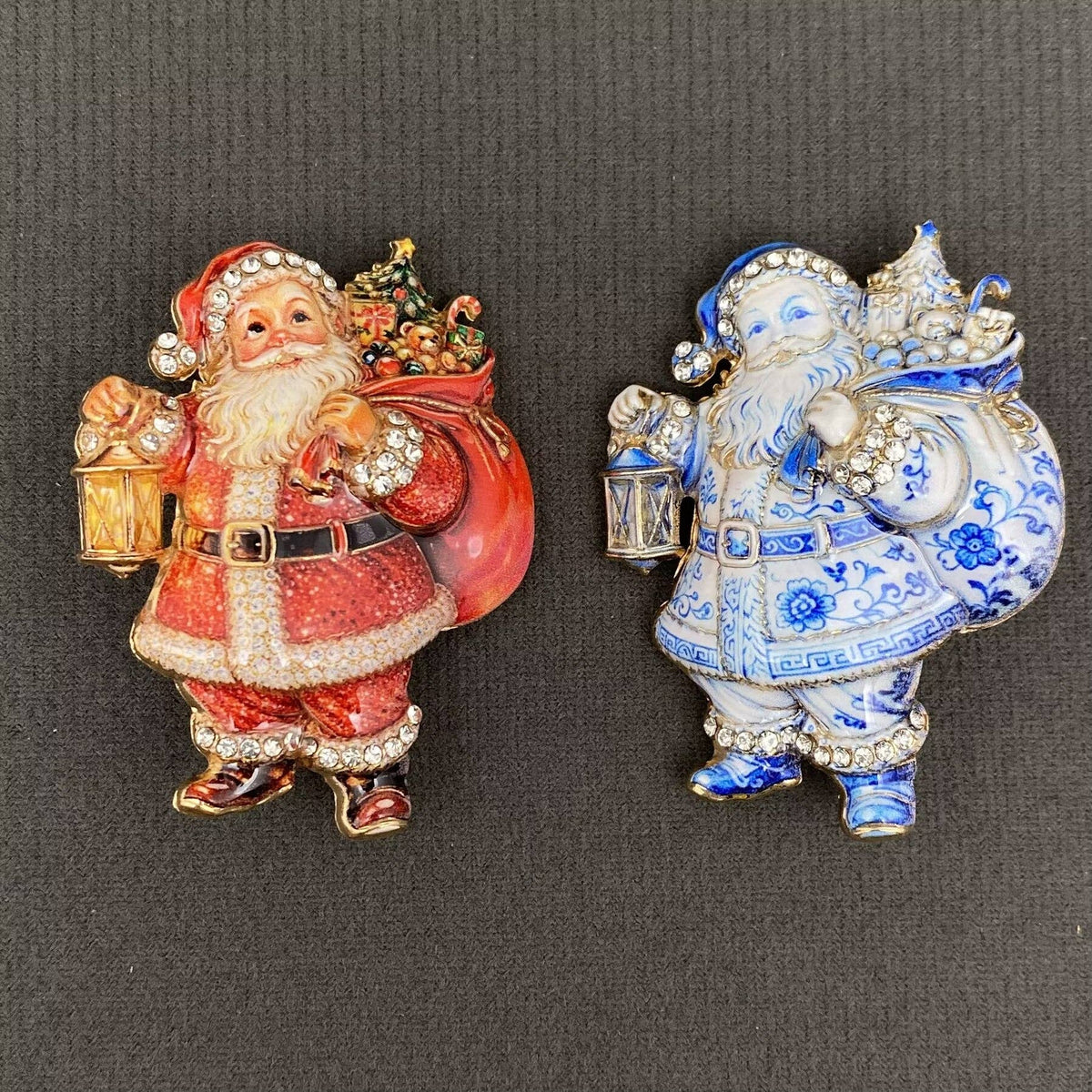 Santa Claus Christmas Brooch
