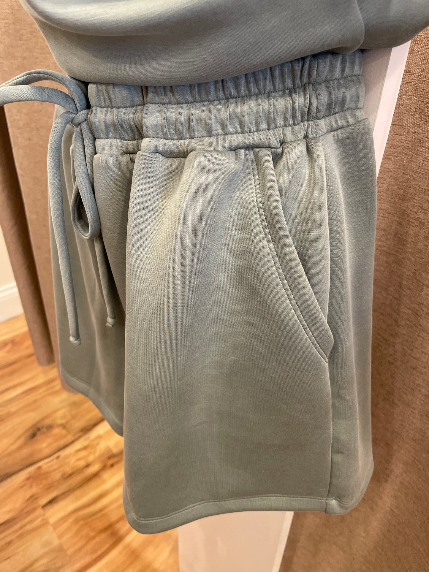 Techno Suave Drawstring Shorts