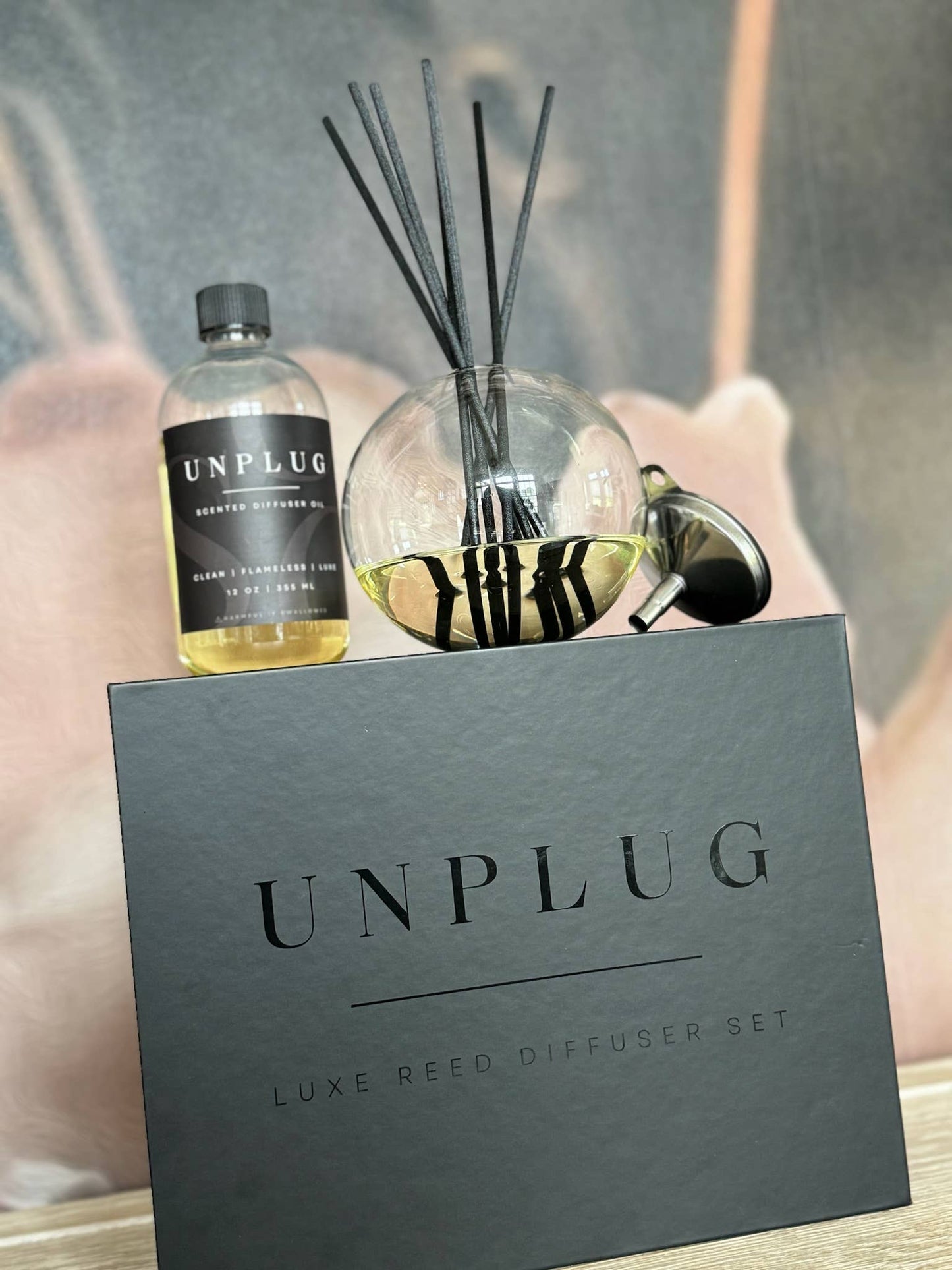 Luxe Reed Diffuser I Oil Diffuser Set Unplug Soy Candles