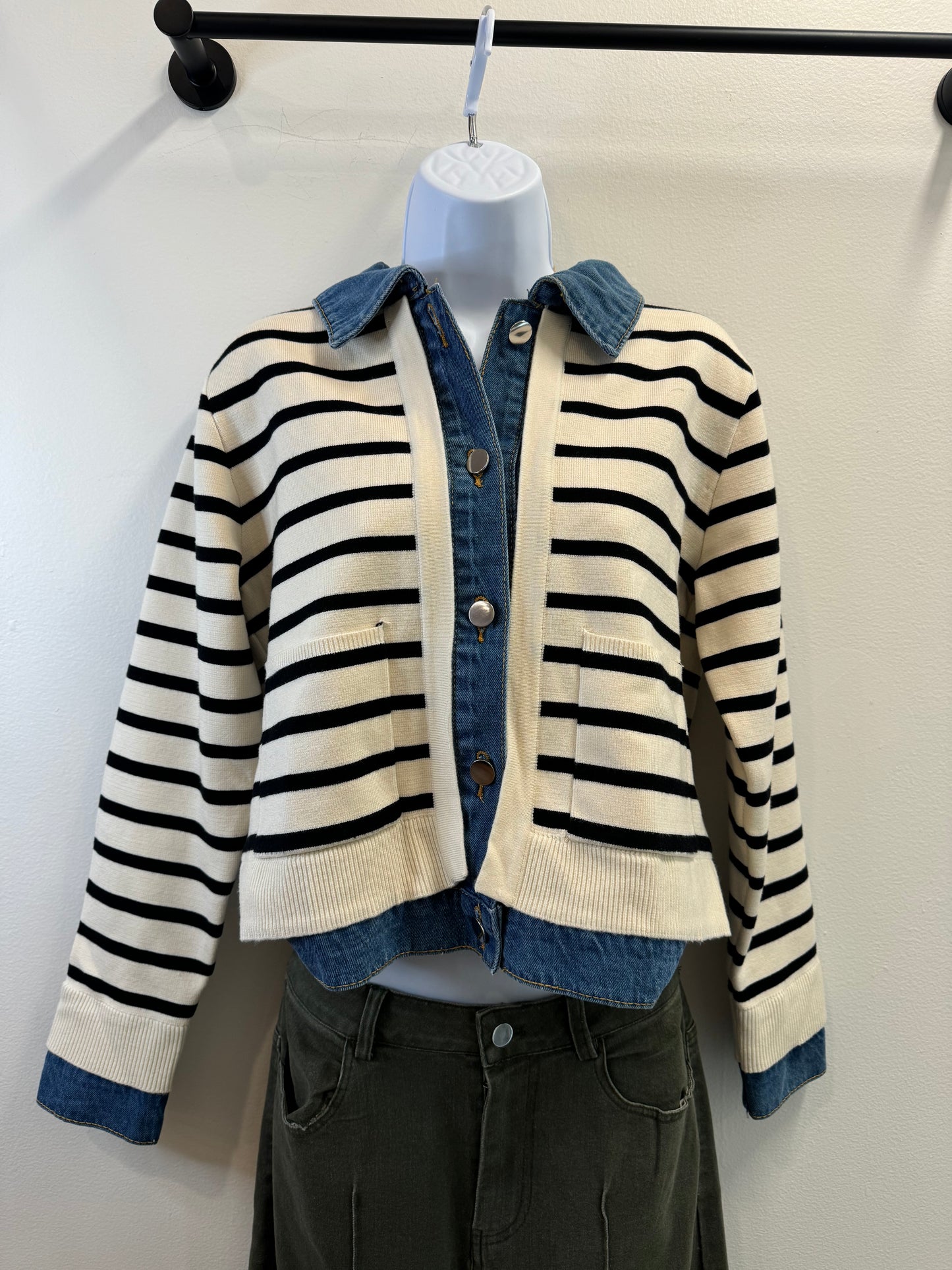 Stripe Cardigan with Denim Details Entro