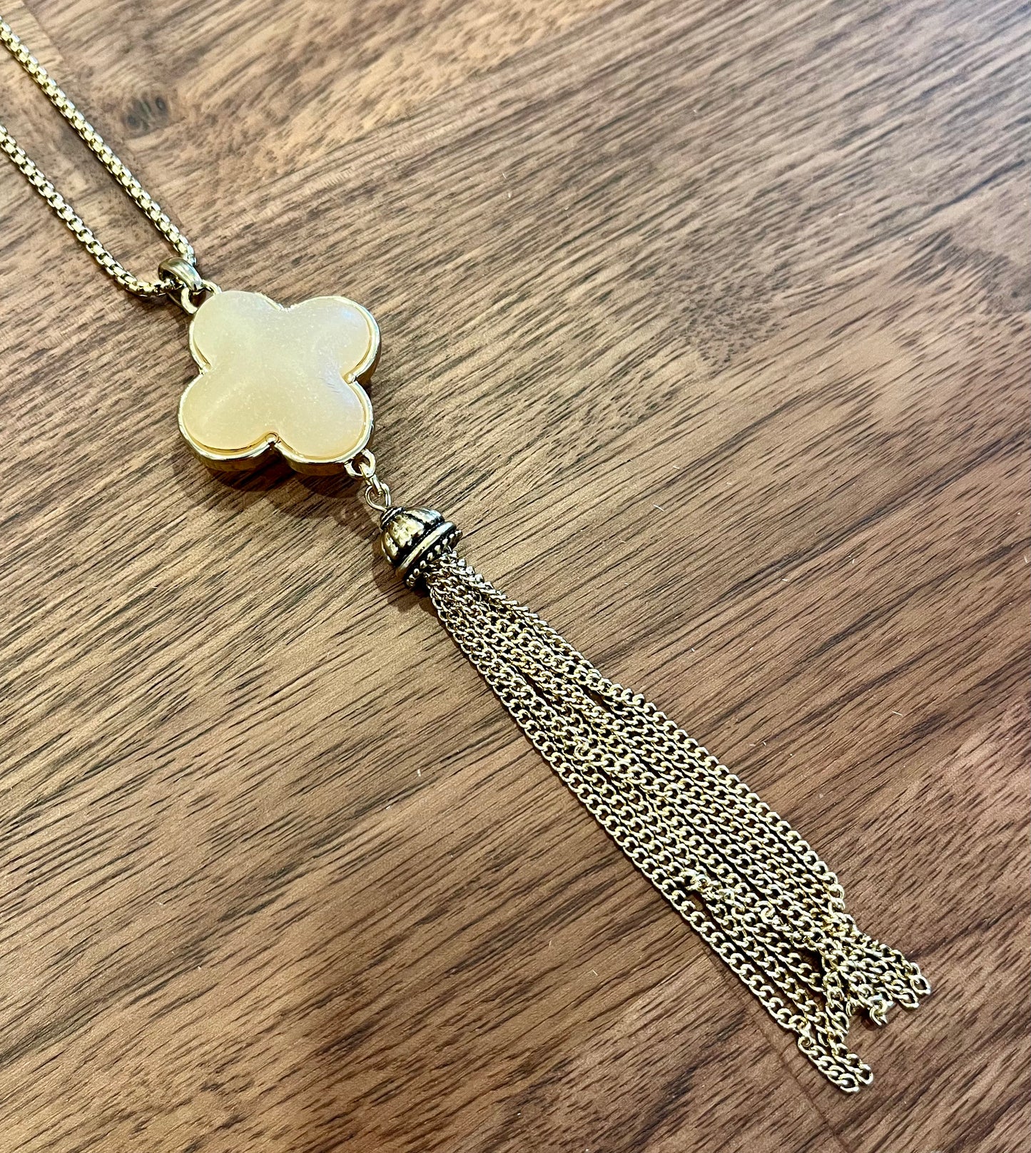 Natural Stone Clover Tassel Pendant Necklace Sassafras Clothing Co.