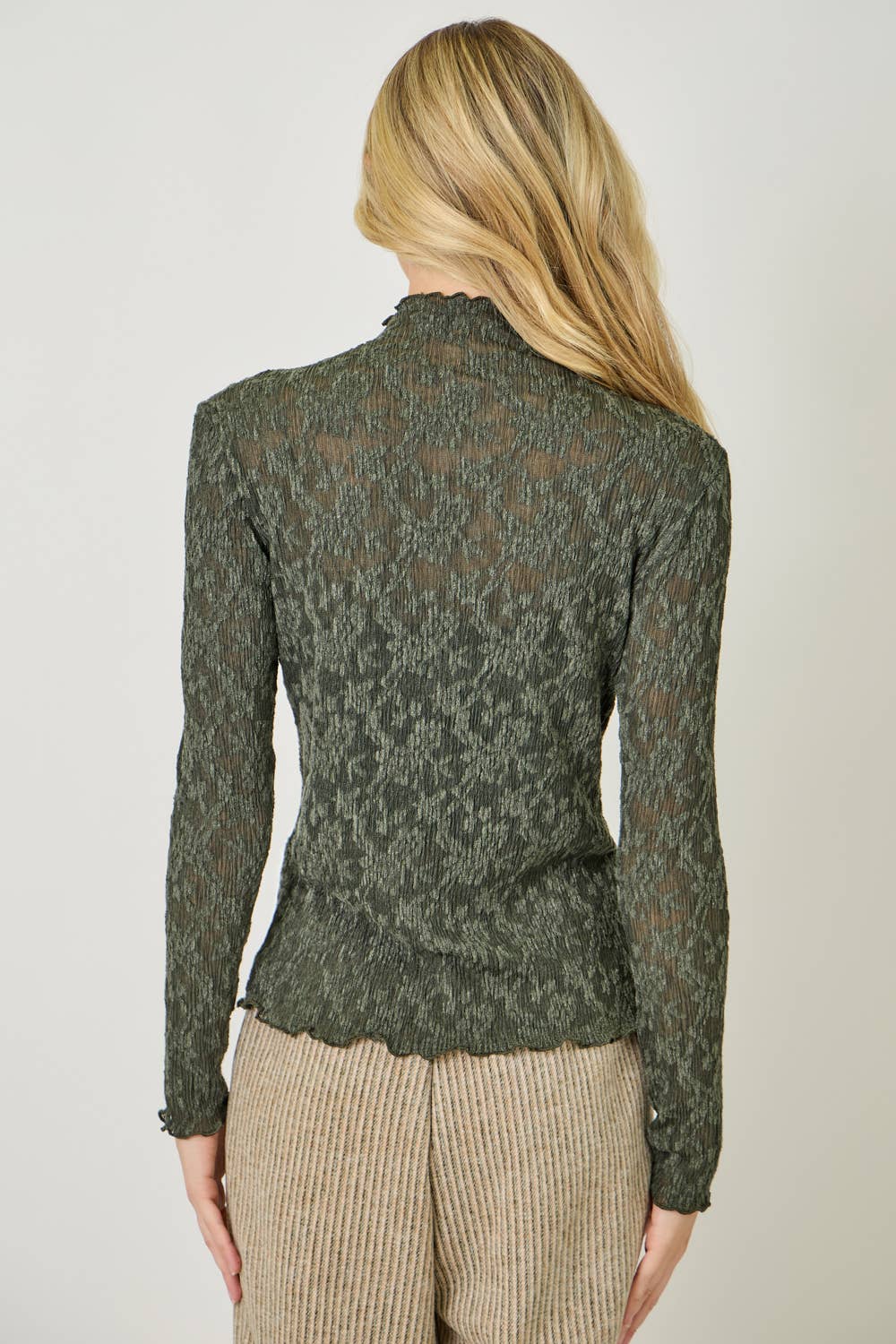 Lettuce Edge Textured Knit Top