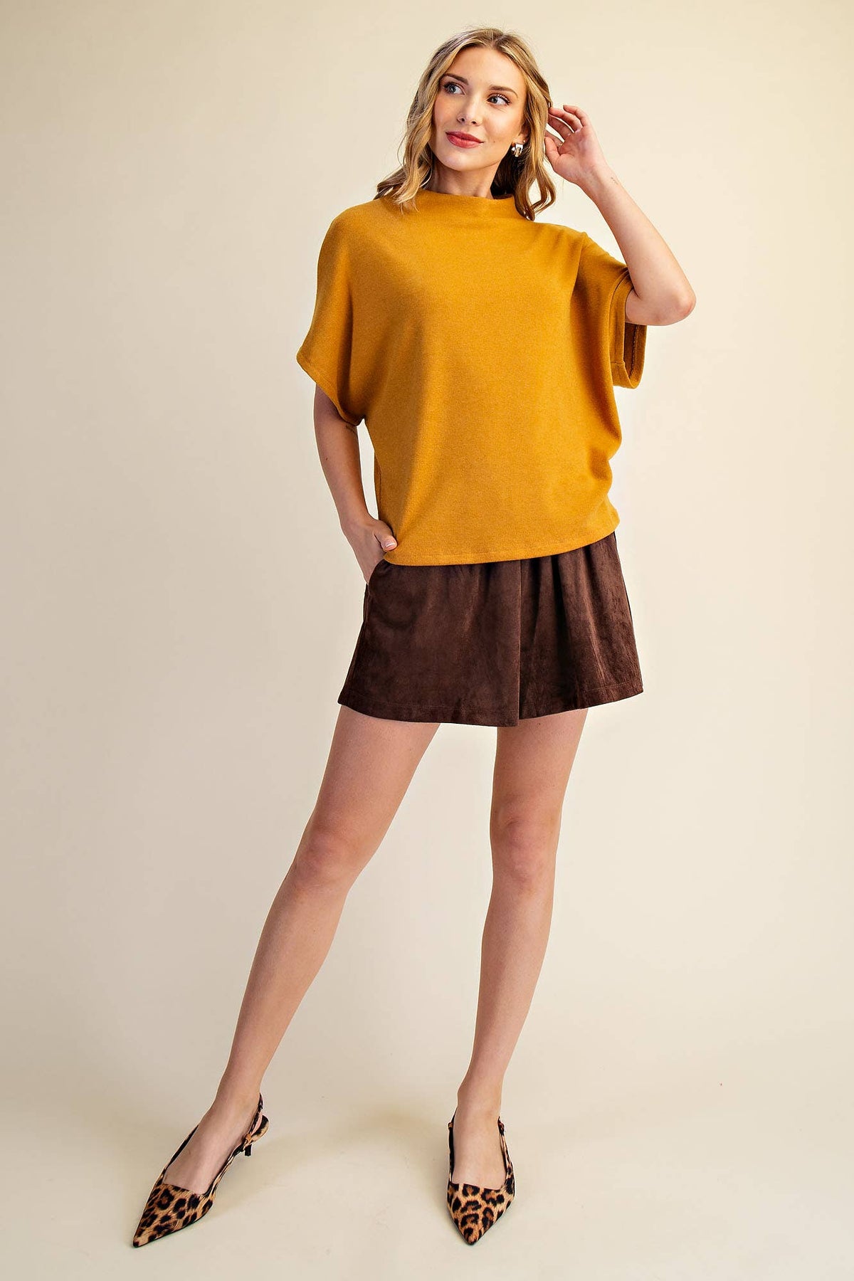 Mock Neck Short Sleeve Pullover Knit Top