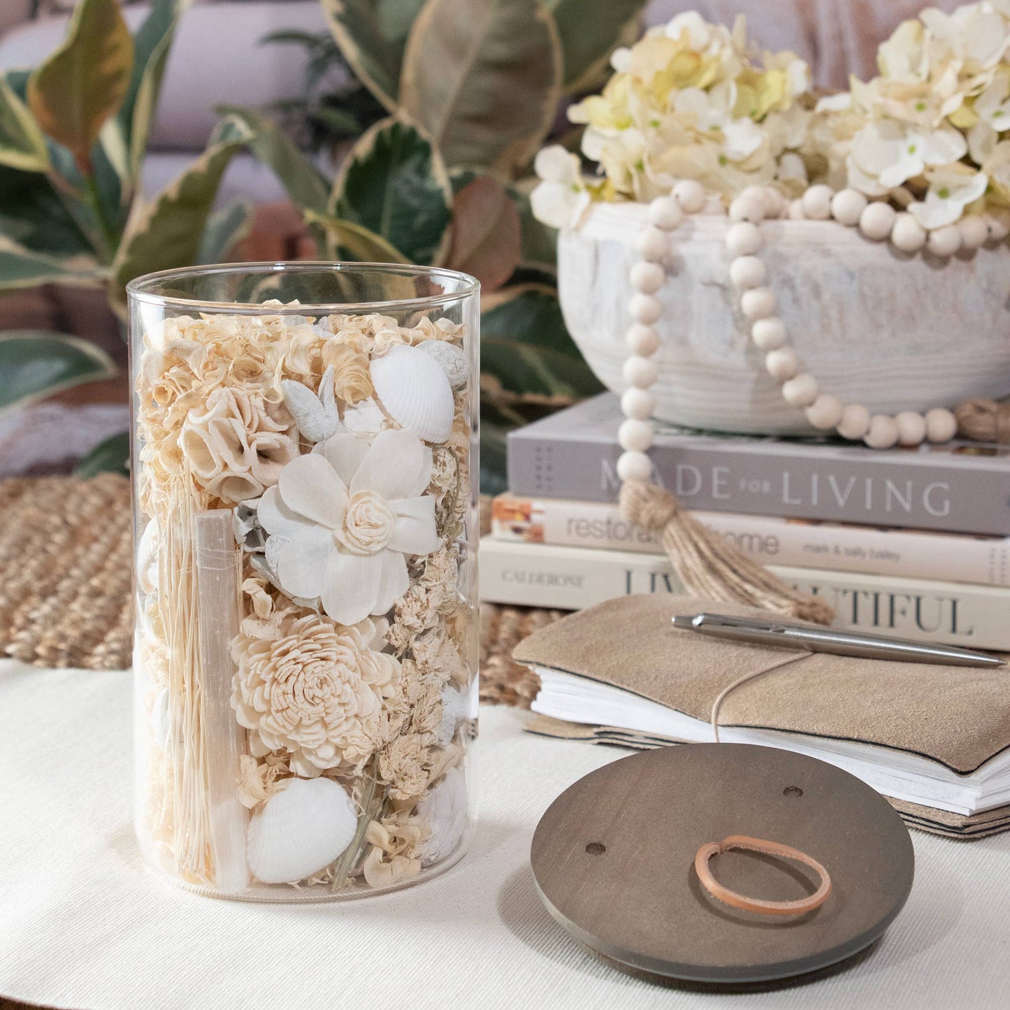 White Selenite & Sandalwood Potpourri Jar Andaluca