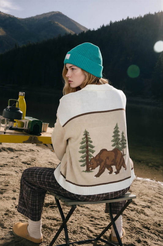 BEAR INTARSIA MOTIF KNIT CARDIGAN SWEATER