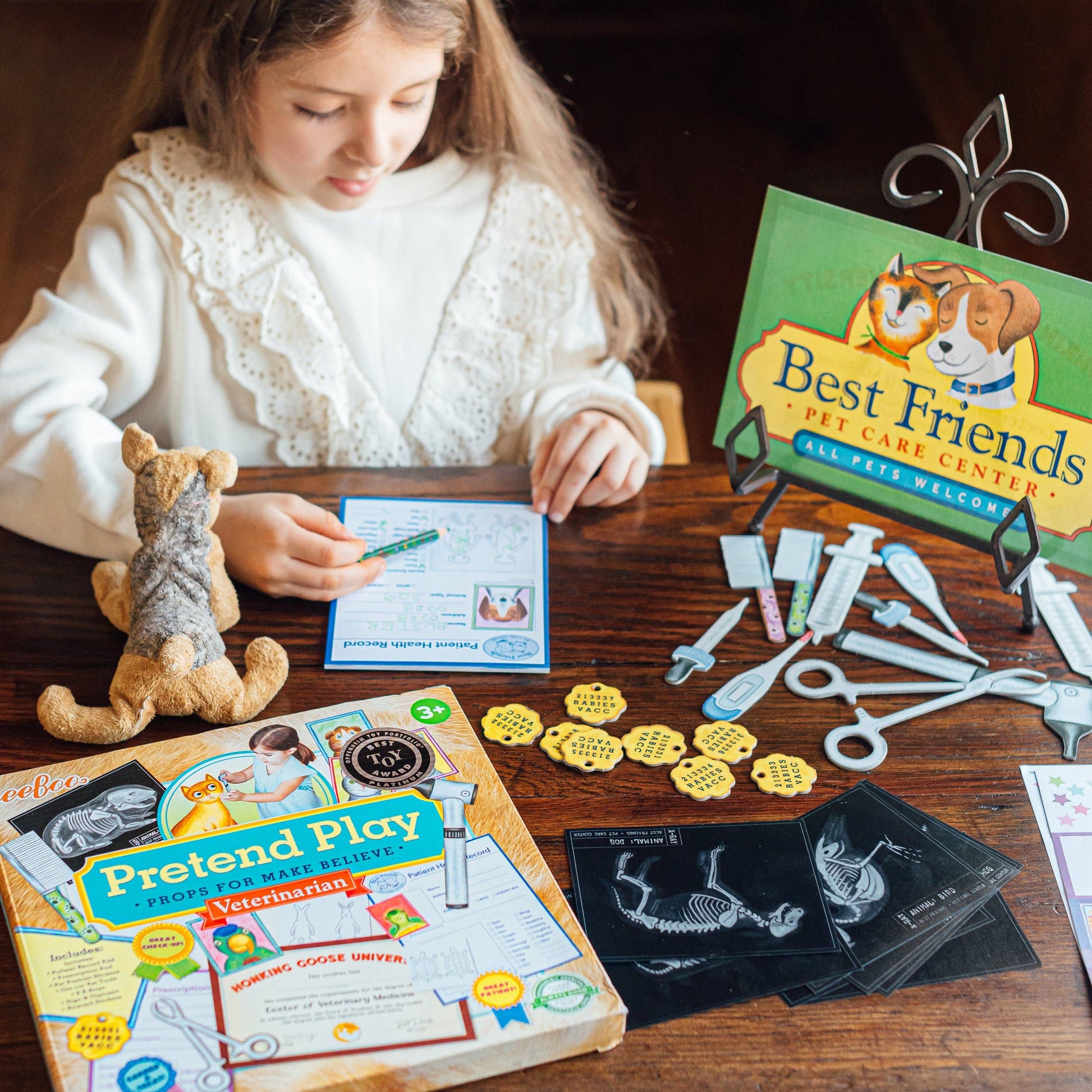 Veterinarian Pretend Play eeBoo