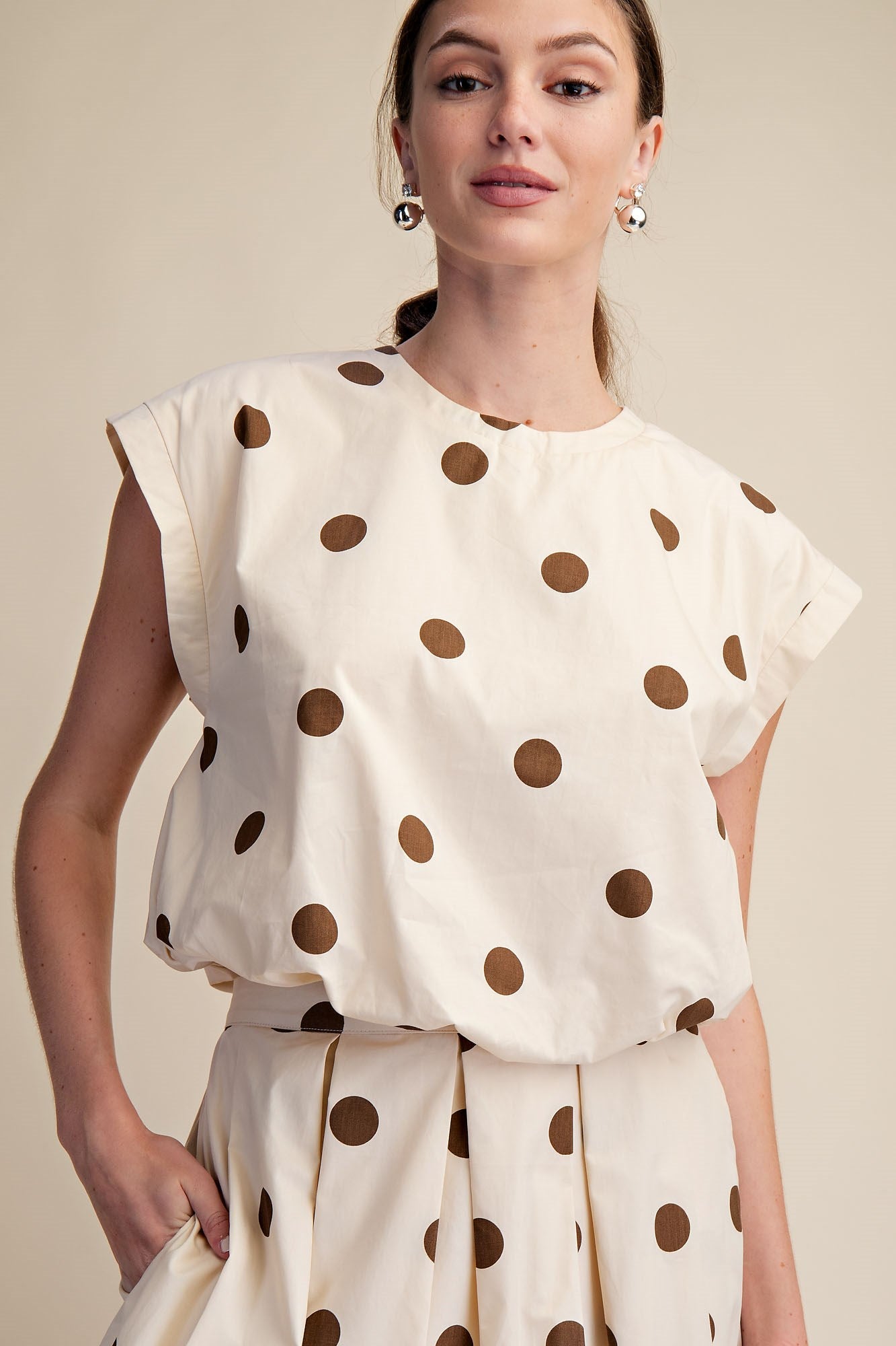 Round Neck Band Bubble Crop Top