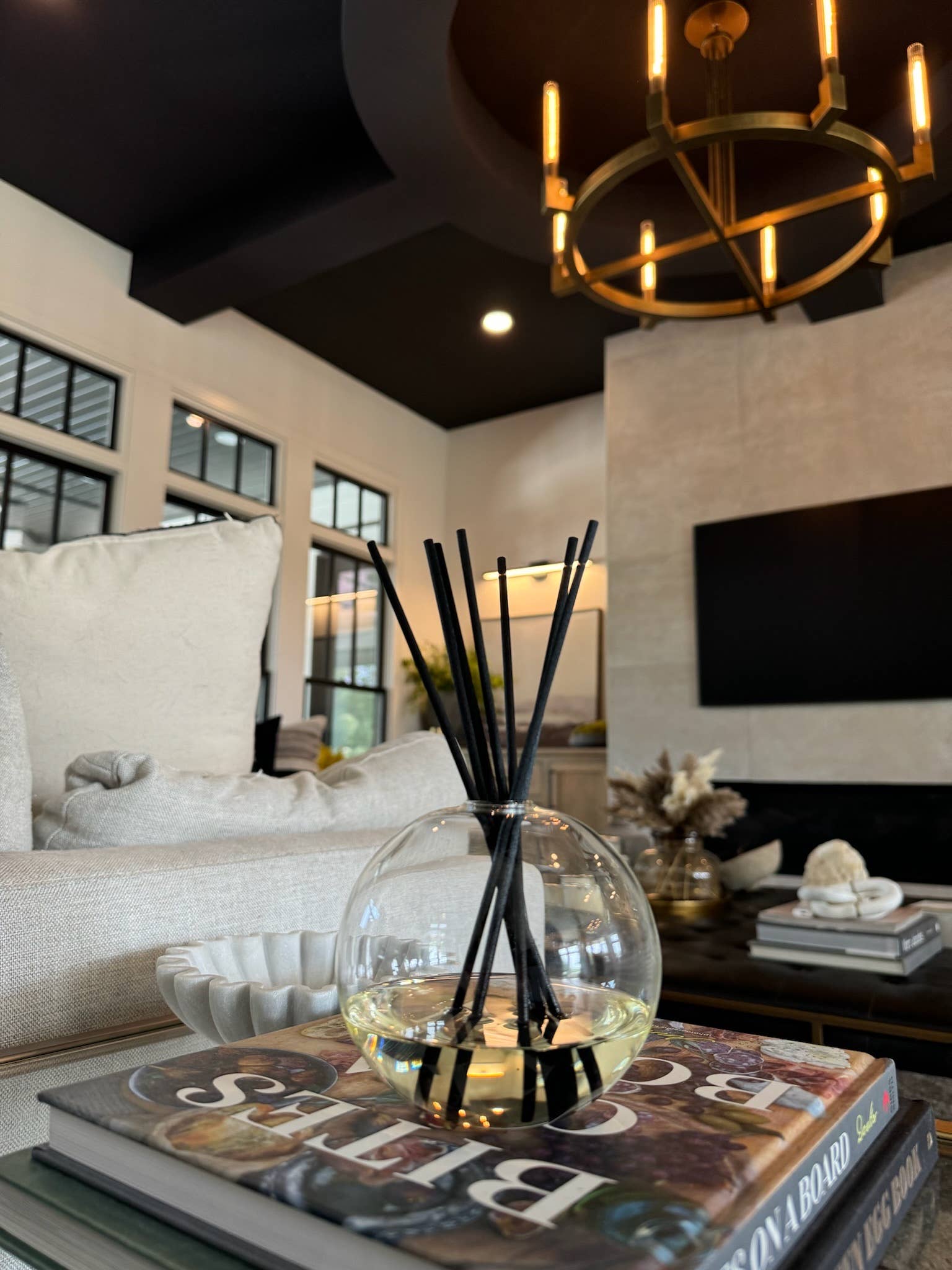 Luxe Reed Diffuser I Oil Diffuser Set Unplug Soy Candles