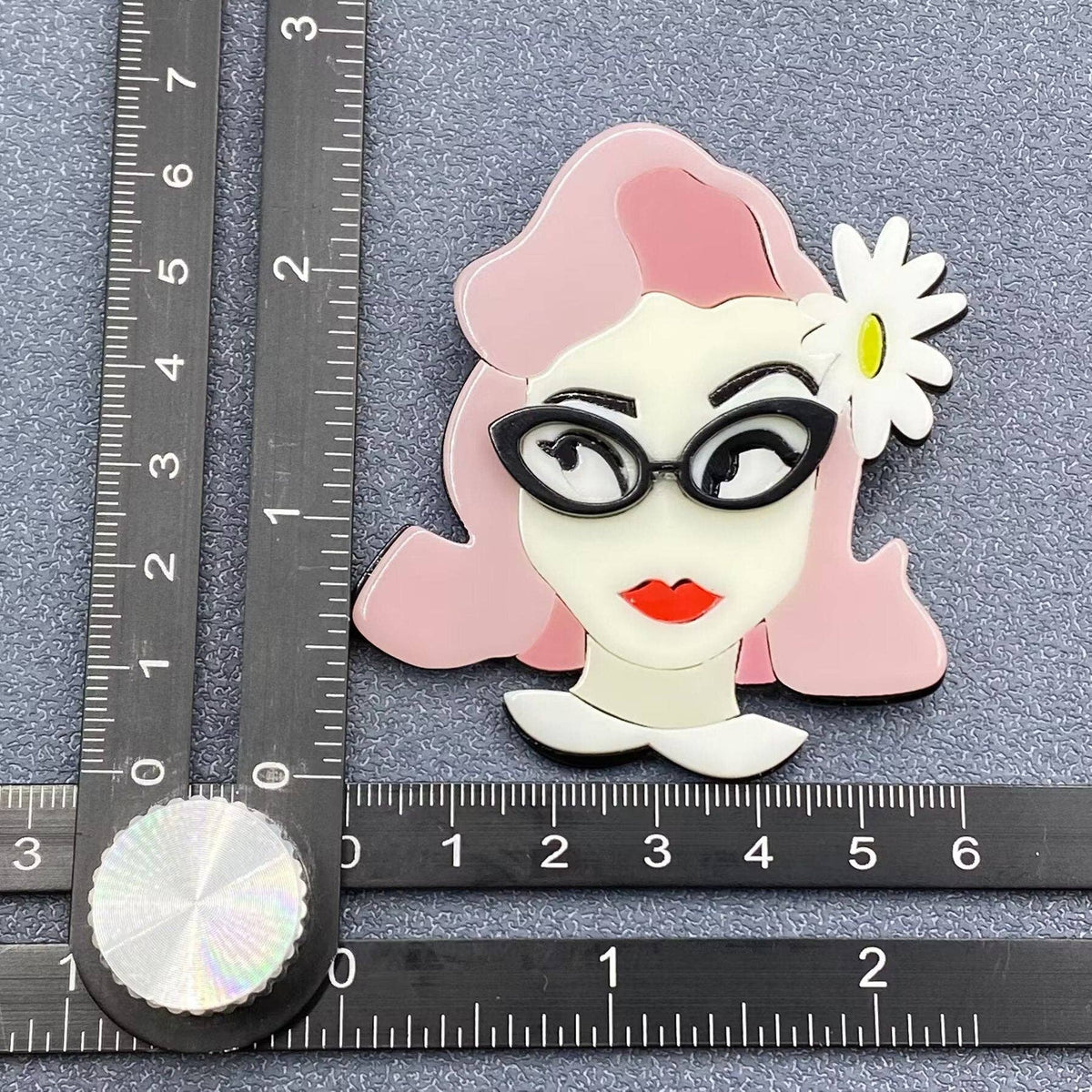 Creative Beauty Acrylic Brooch - MIO63666