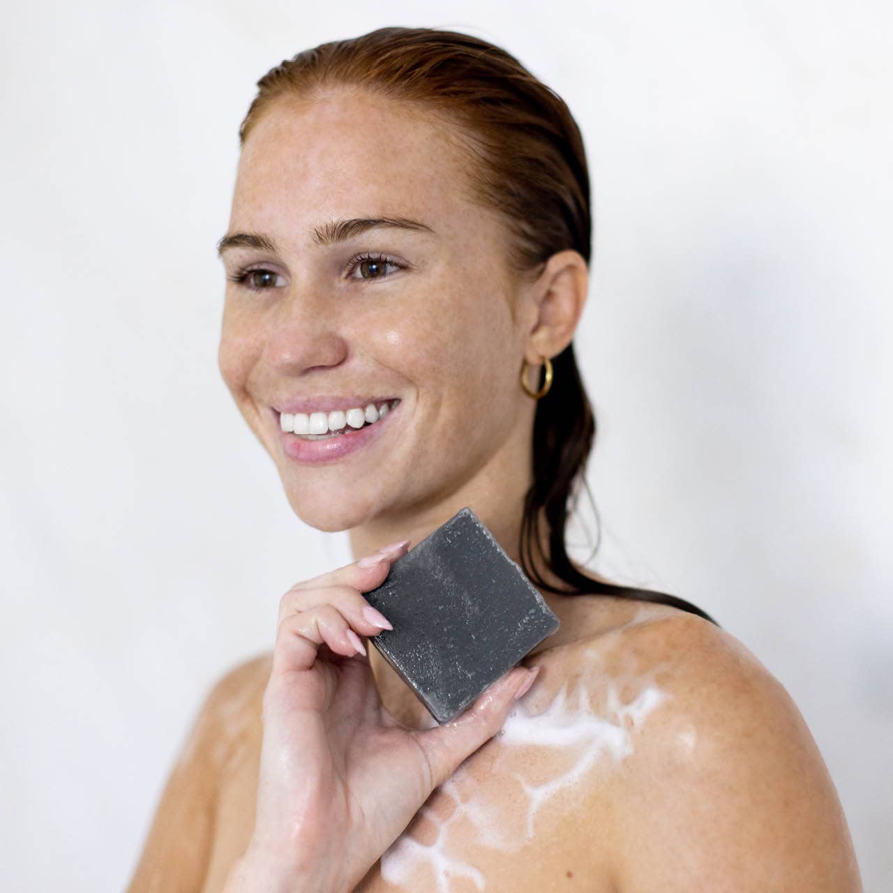 Charcoal Detoxifying Body Wash Bar KITSCH