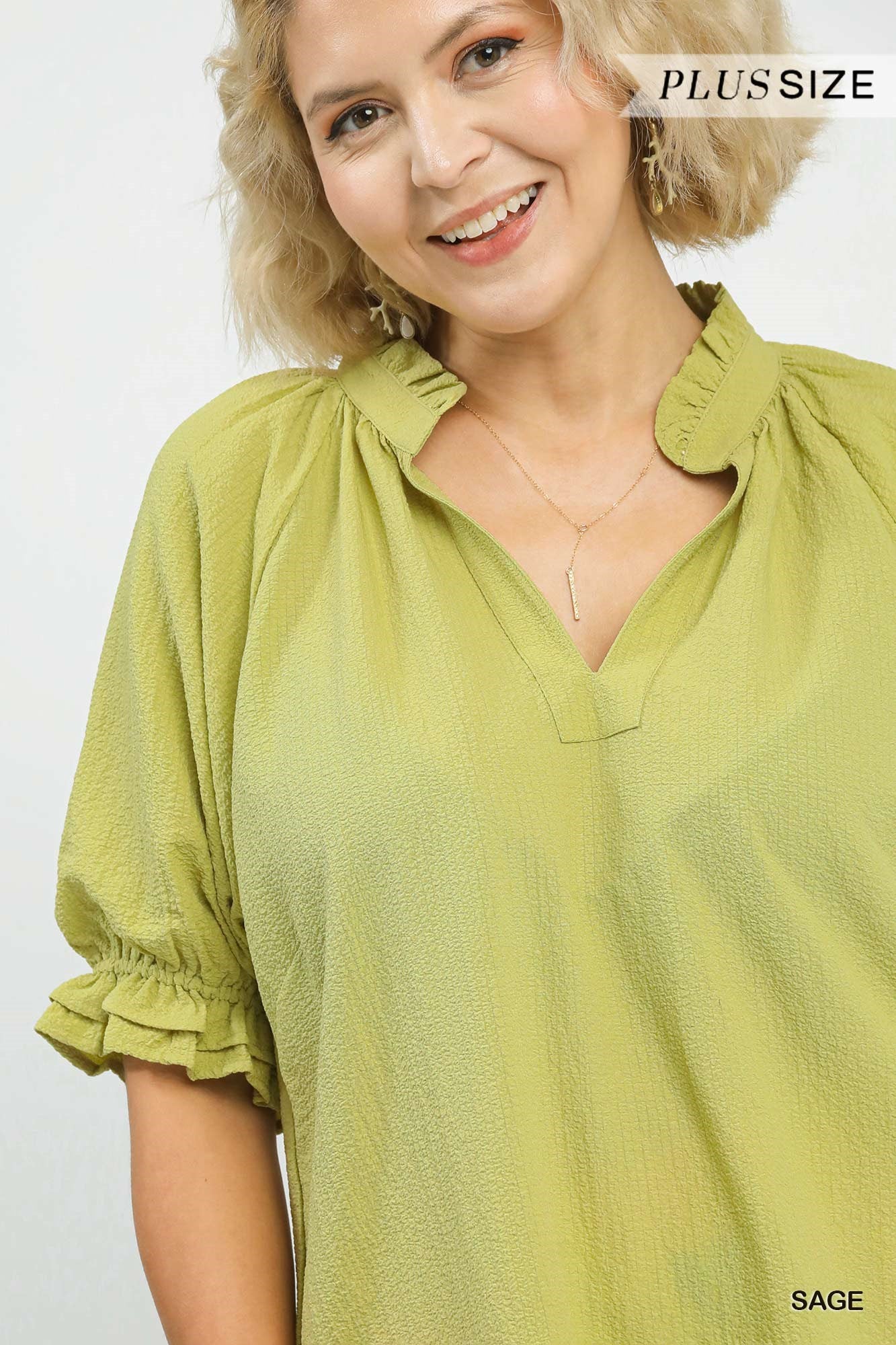 Seersucker Ruffle Collar Puff Sleeve Top