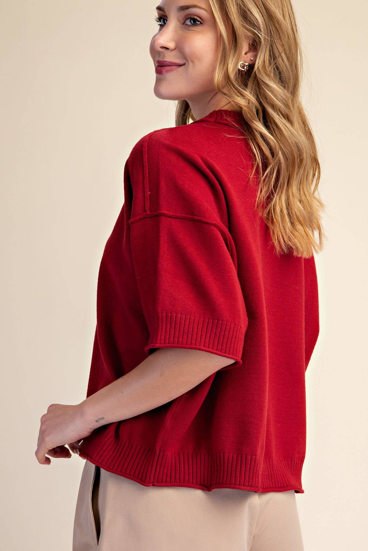 Relaxed Sweater Crew-Neck Elbow-Length Sleeves