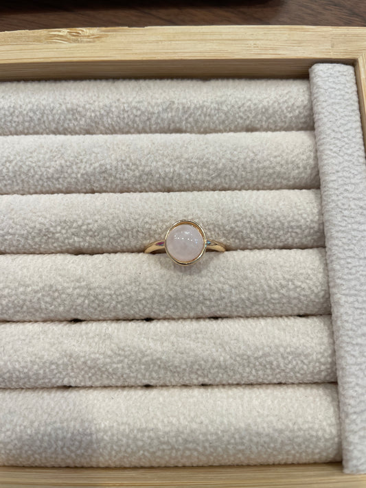 Large Stone Ring Golden Stella