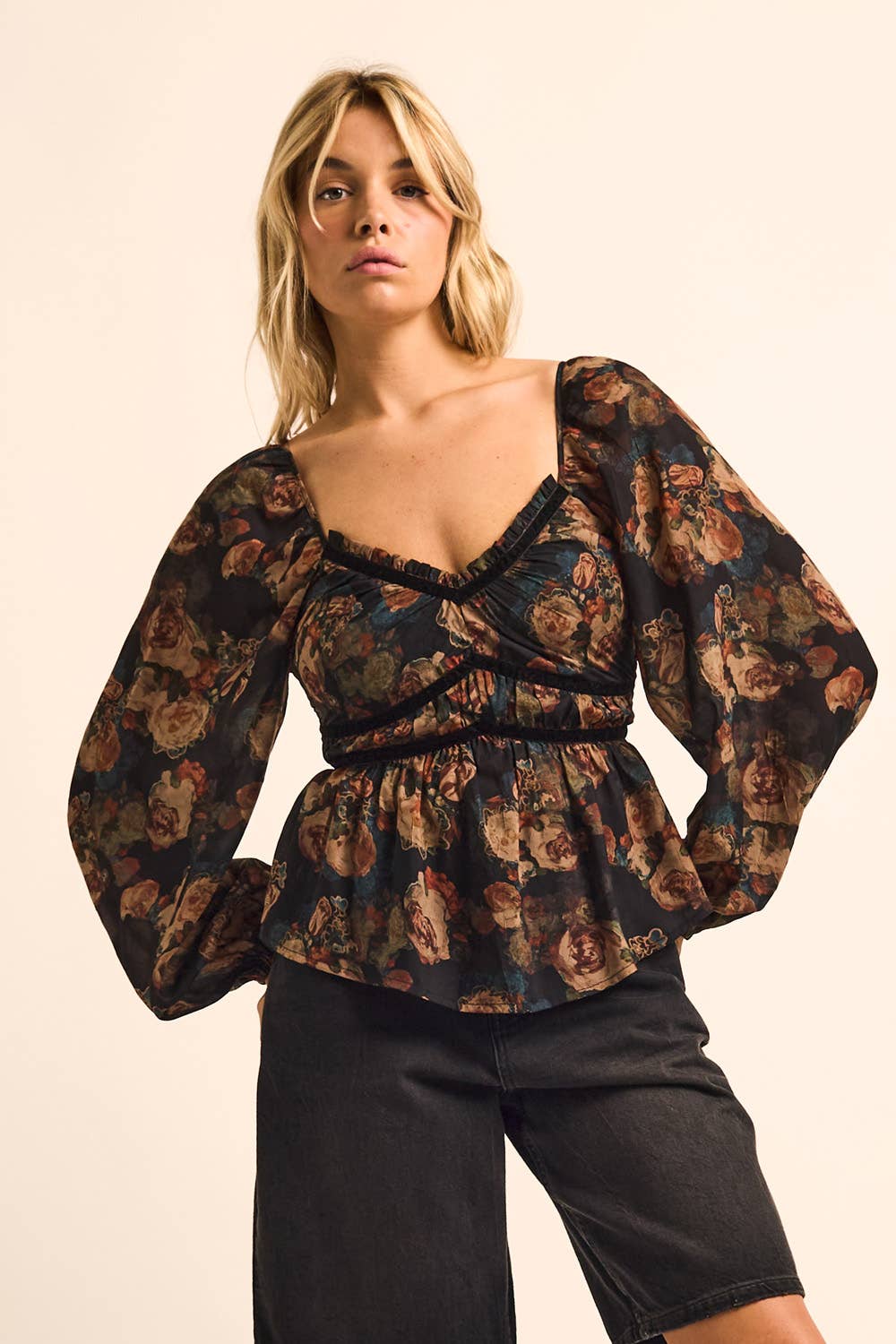 Floral-Print Velvet-Trim Babydoll Peasant Top