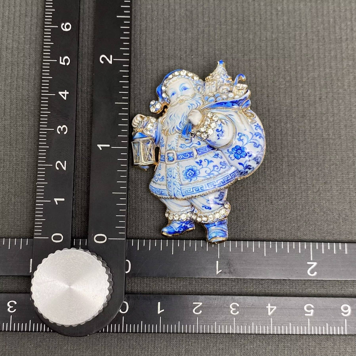Santa Claus Christmas Brooch