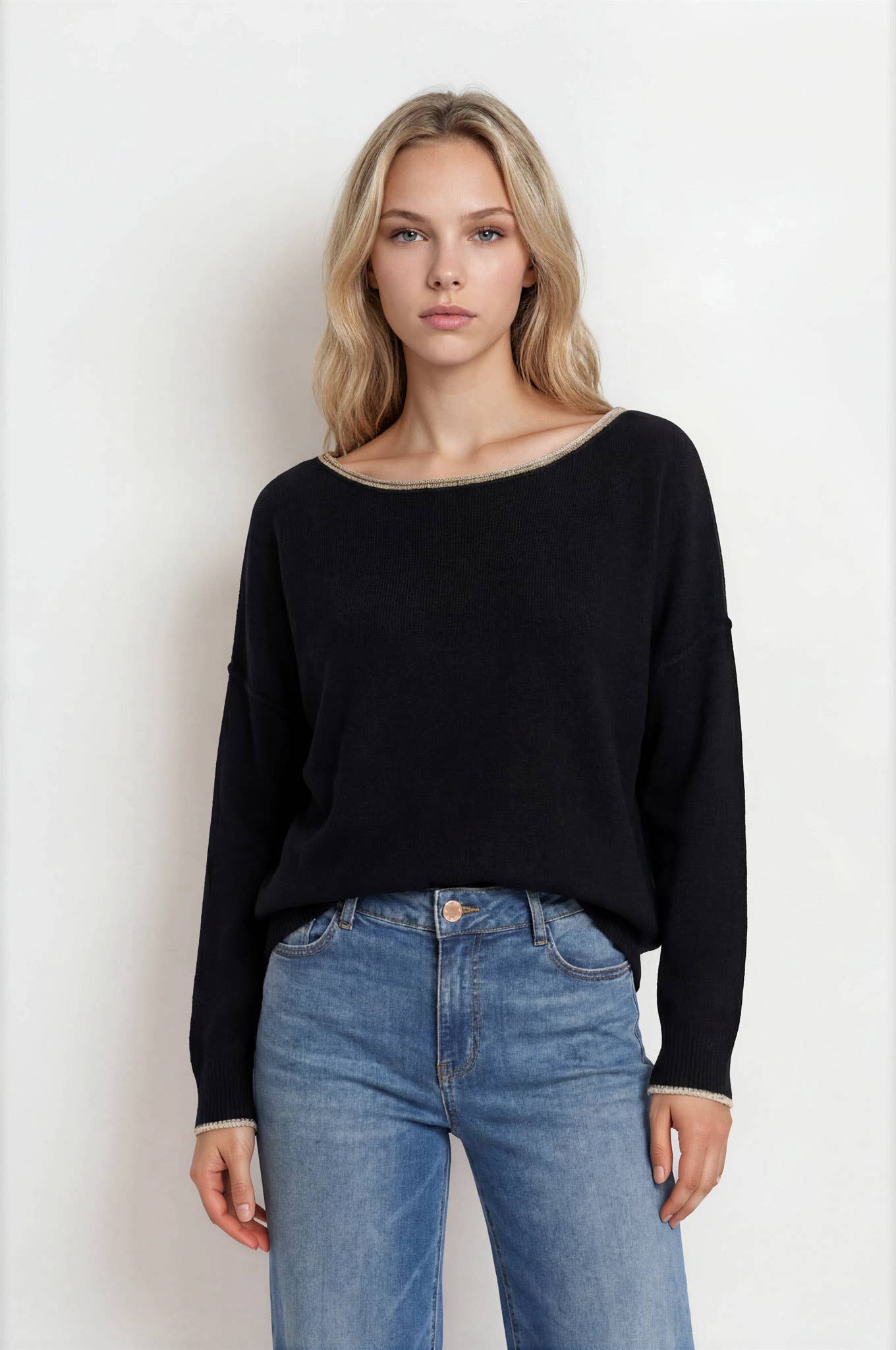 CONTRAST TRIM OFF SHOULDER LONG SLEEVE SWEATER