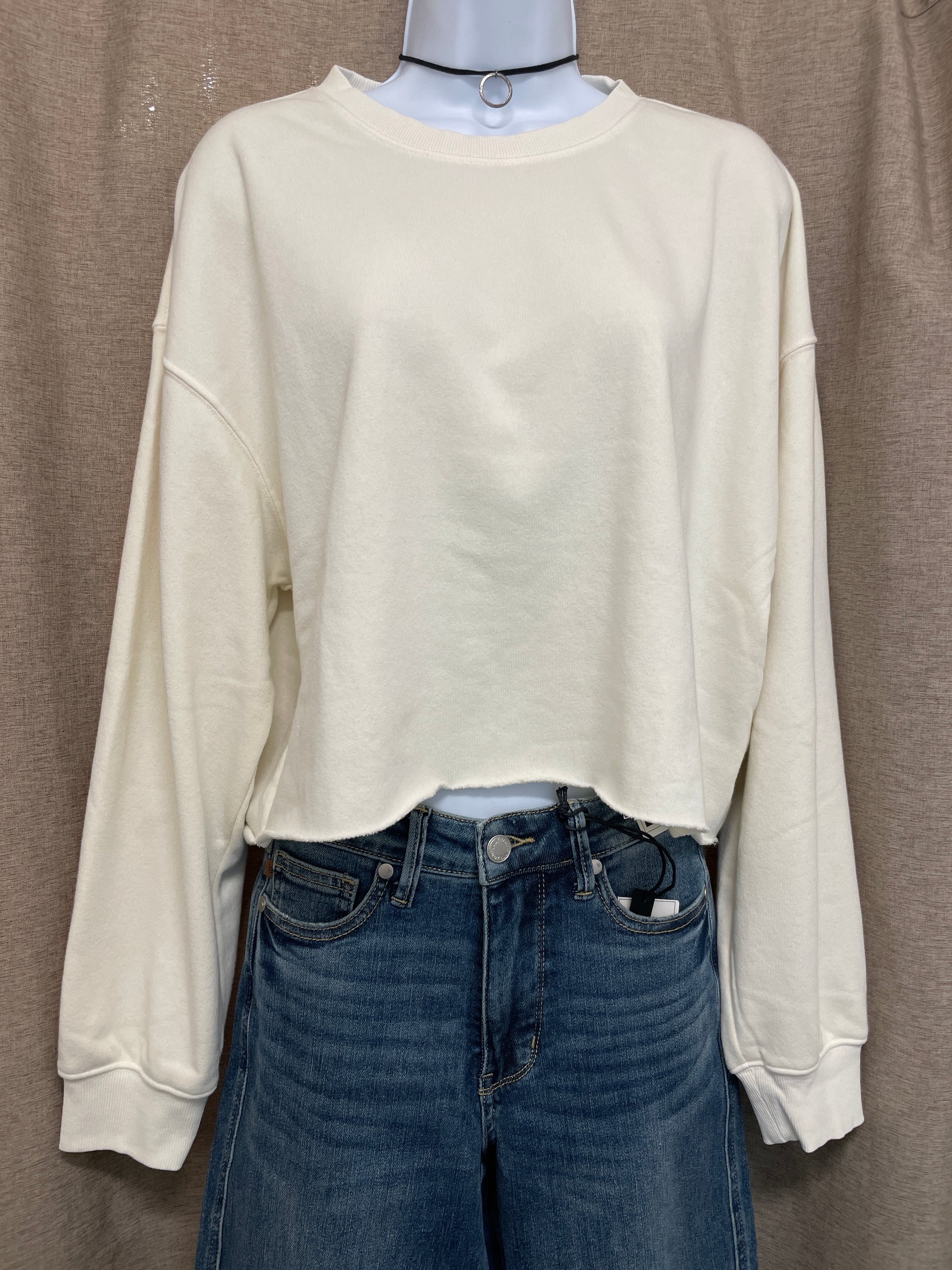 Cropped Raw Hem Crew Neck Sweatshirt HYFVE
