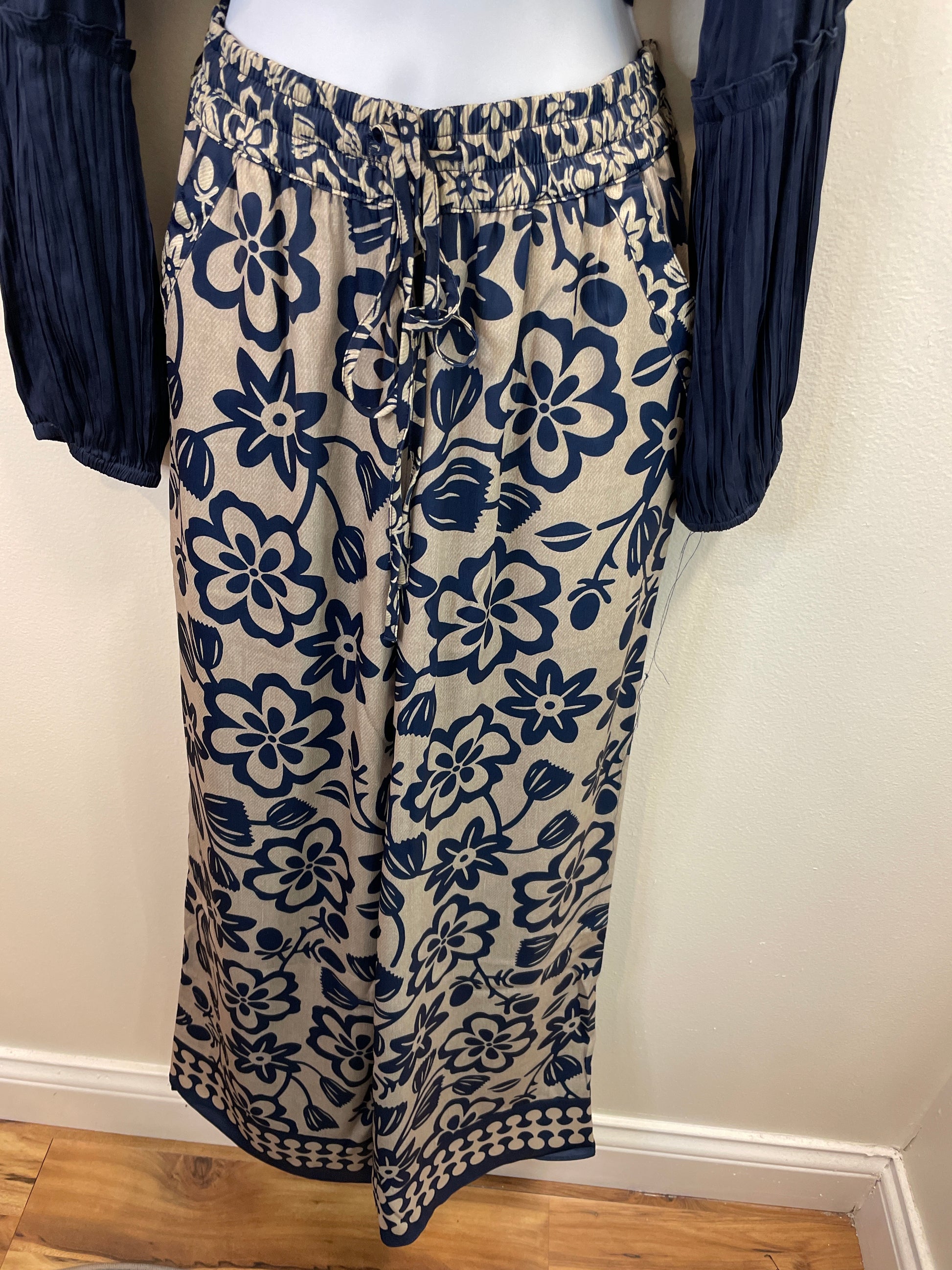 Woven Wide Leg Flowy Patterned Pant Current Air