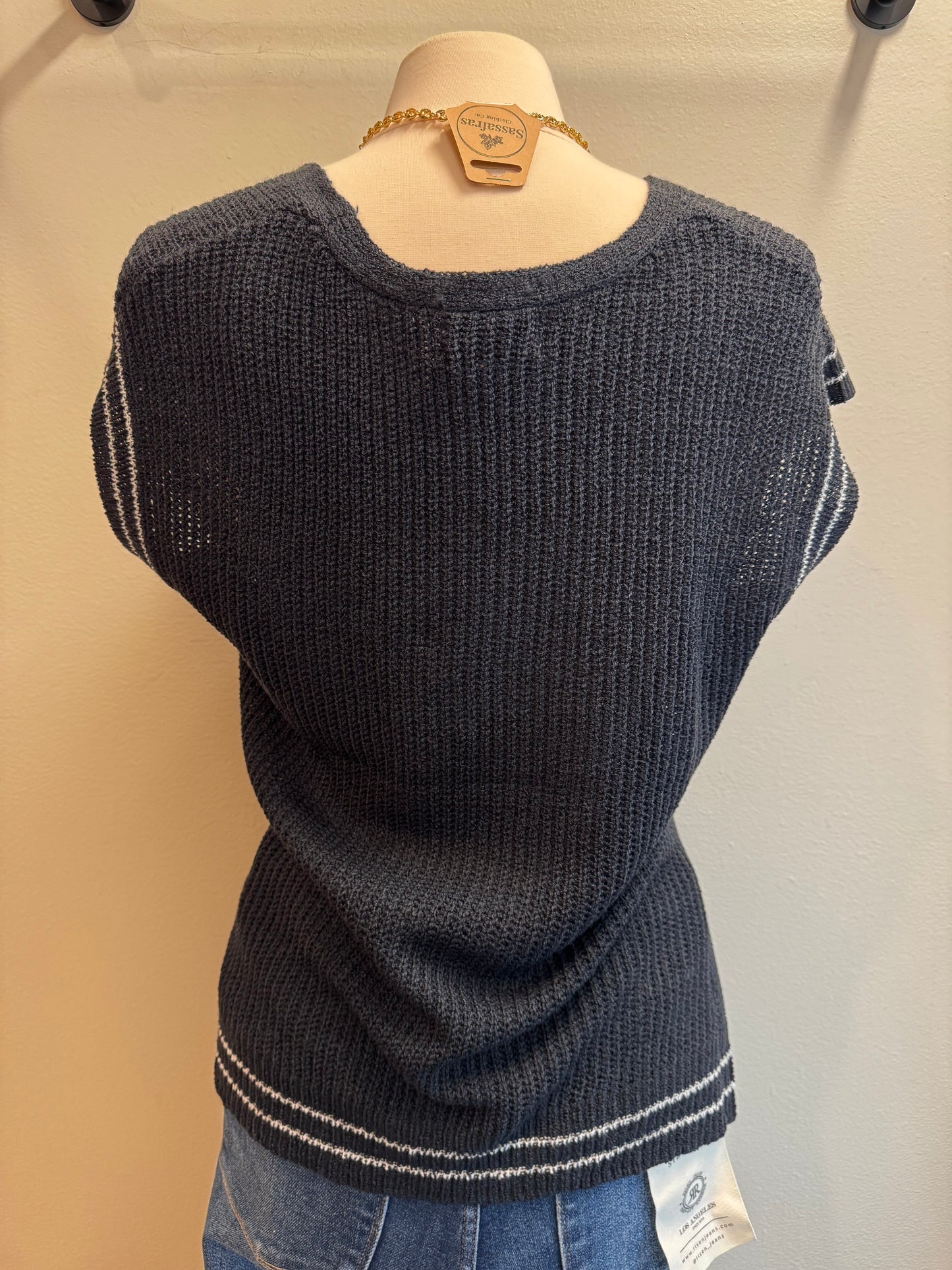 Lightweight Knit V-Neck Sweater Vest Top