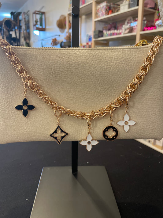 Multi Charm Set