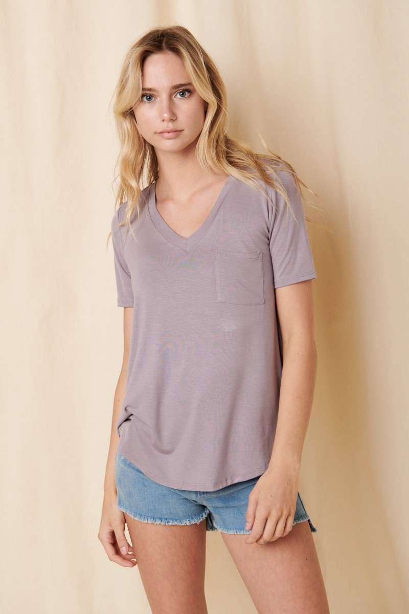 BAMBOO V-NECK 1POCKET FRONT KNIT TOP