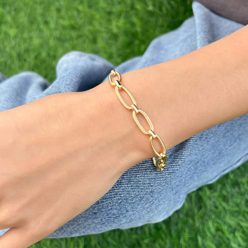 Twisted Paperclip Chain Bracelet