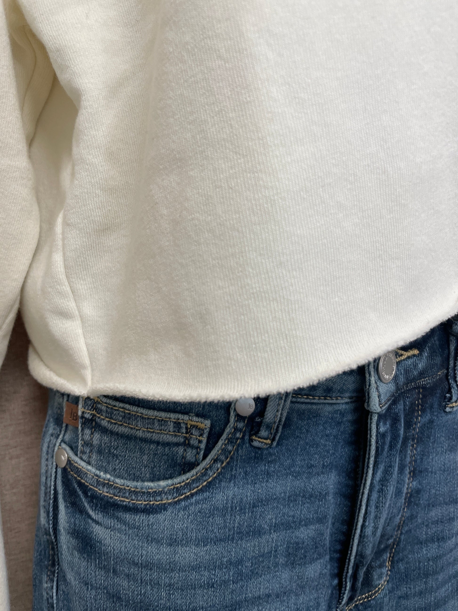 Cropped Raw Hem Crew Neck Sweatshirt HYFVE
