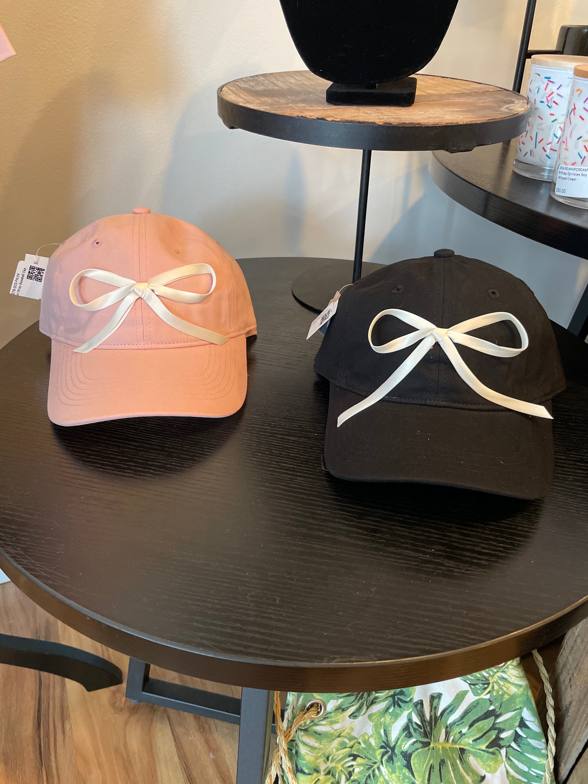 Bowknot Decor Strap Baseball Cap Golden Stella