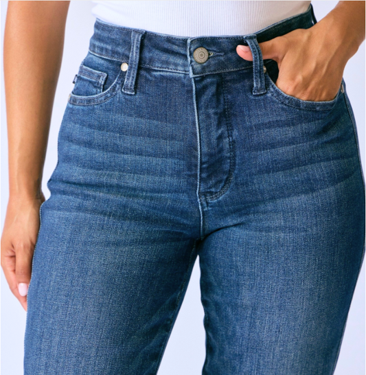 Mid-Rise Petite Straight Tummy Control Classic Jeans