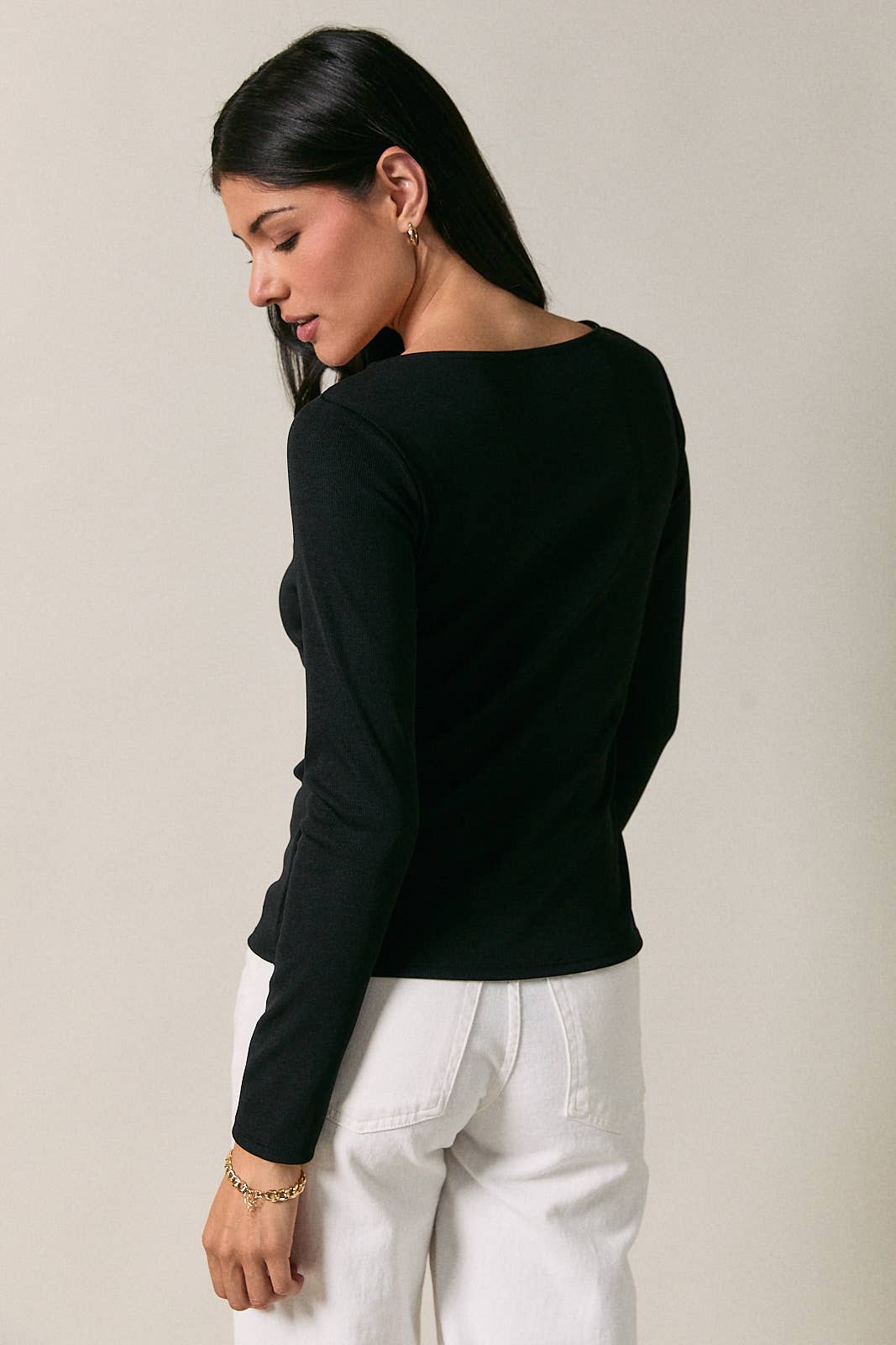 ASYMMETRIC NOTCH NECK GOLD RING HARDWEAR TRIM TOP