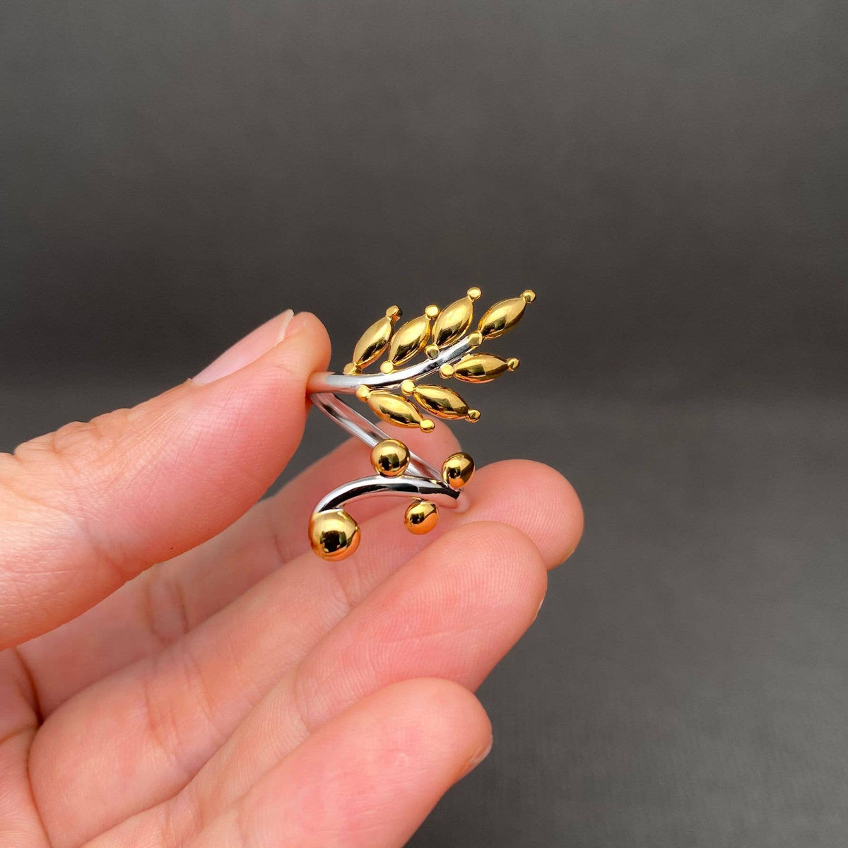 Two Tone Leaf 18K Gold Plated Stainless Steel Ring - FGS