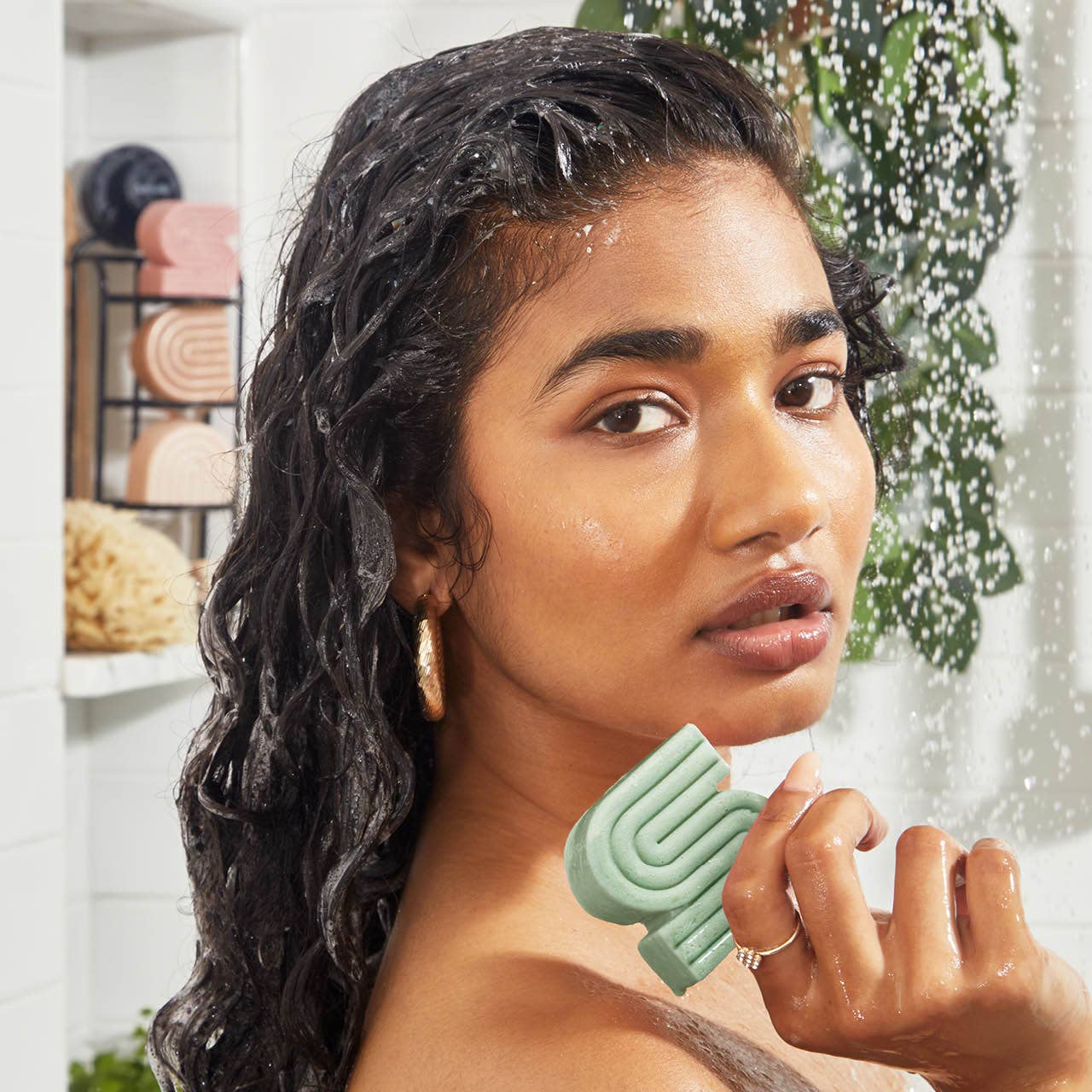 Tea Tree + Mint Clarifying Shampoo Bar KITSCH