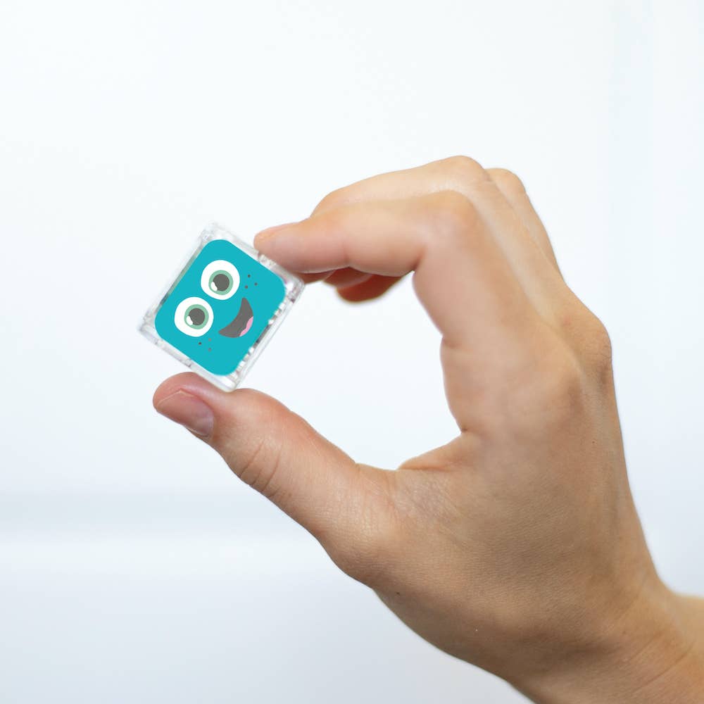 Glo Pals Blair Light-Up Cubes Glo Pals