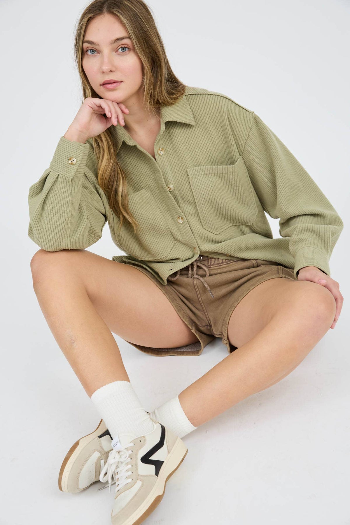 RIB KNIT EXPOSED SEAM BUTTON UP TOP