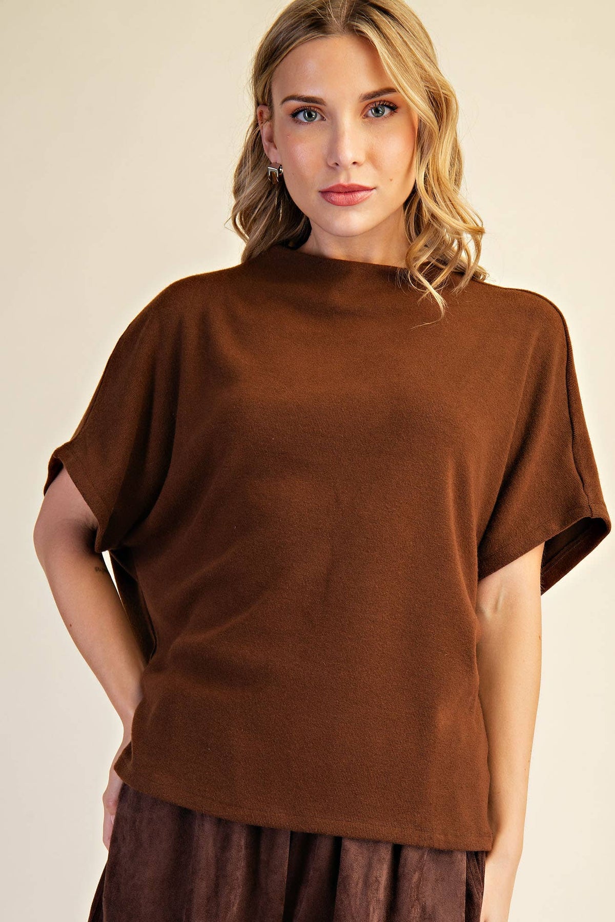 Mock Neck Short Sleeve Pullover Knit Top
