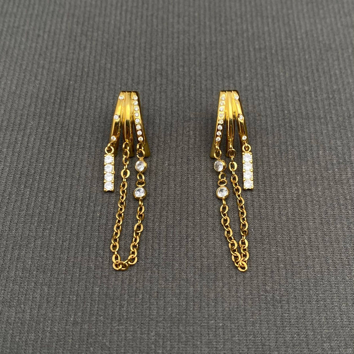 Zircon Inlaid Chain Fringe 18K Golden SS Stud Earrings - FGS