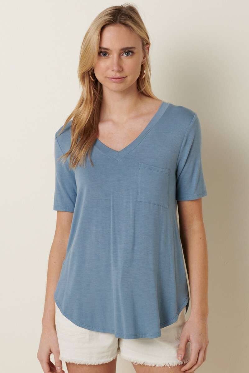 BAMBOO V-NECK 1POCKET FRONT KNIT TOP