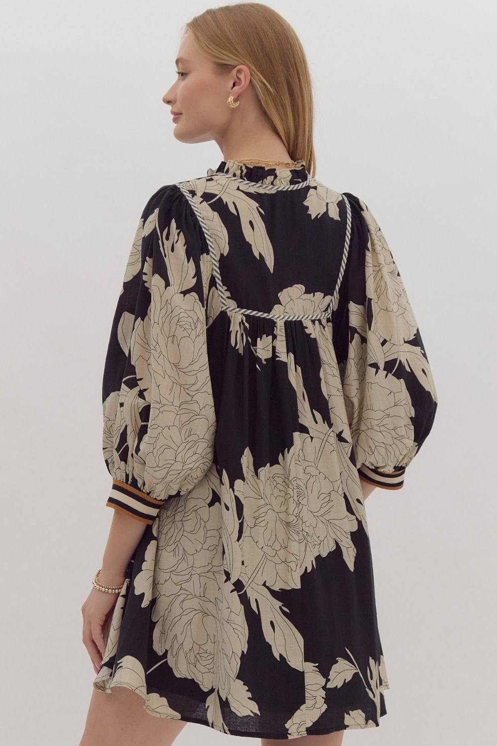 Floral Print Pullover Mini Dress Entro