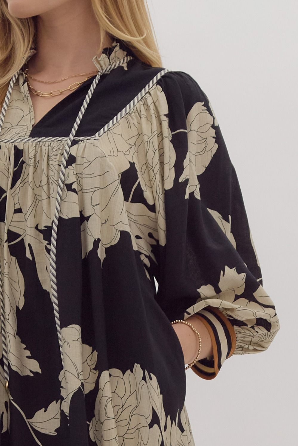 Floral Print Pullover Mini Dress Entro