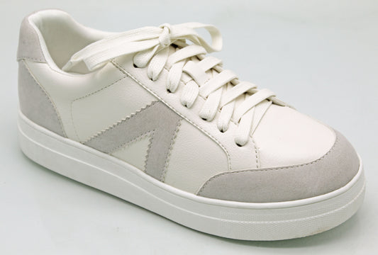 Astra Sneakers